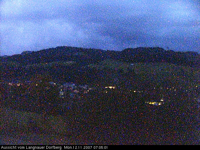 Webcam-Bild: Aussicht vom Dorfberg in Langnau 20071112-070500