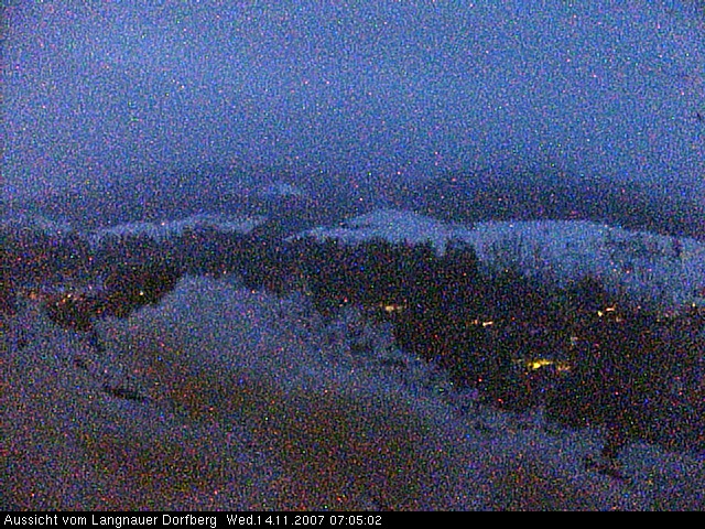 Webcam-Bild: Aussicht vom Dorfberg in Langnau 20071114-070500