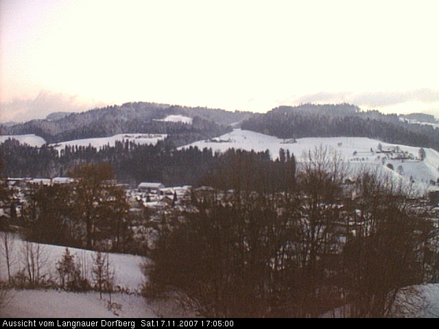 Webcam-Bild: Aussicht vom Dorfberg in Langnau 20071117-170500