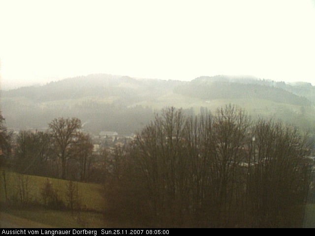 Webcam-Bild: Aussicht vom Dorfberg in Langnau 20071125-080500