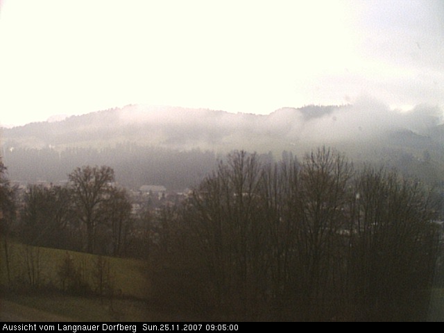 Webcam-Bild: Aussicht vom Dorfberg in Langnau 20071125-090500