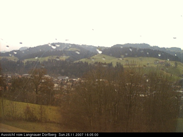 Webcam-Bild: Aussicht vom Dorfberg in Langnau 20071125-160500