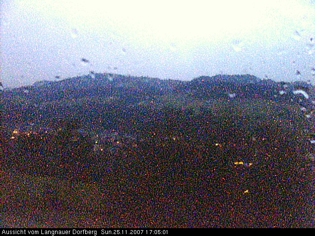 Webcam-Bild: Aussicht vom Dorfberg in Langnau 20071125-170500
