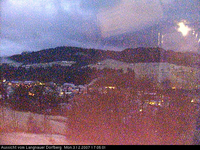 Webcam-Bild: Aussicht vom Dorfberg in Langnau 20071203-170500