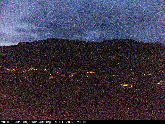 Webcam-Bild: Aussicht vom Dorfberg in Langnau 20071206-170500