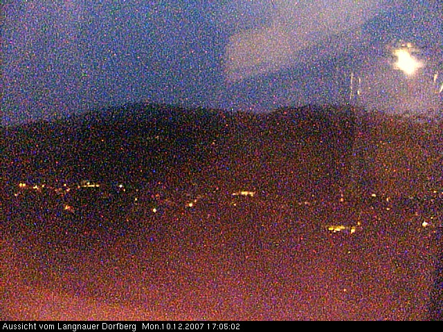 Webcam-Bild: Aussicht vom Dorfberg in Langnau 20071210-170500