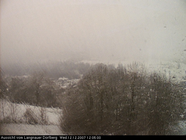 Webcam-Bild: Aussicht vom Dorfberg in Langnau 20071212-120500