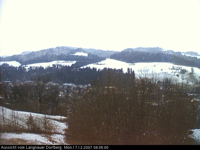 Webcam-Bild: Aussicht vom Dorfberg in Langnau 20071217-080500