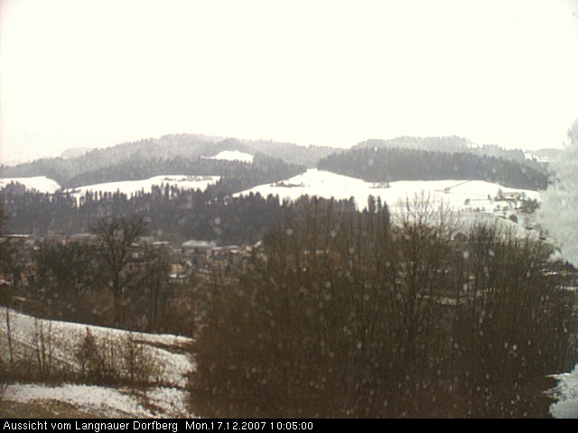 Webcam-Bild: Aussicht vom Dorfberg in Langnau 20071217-100500