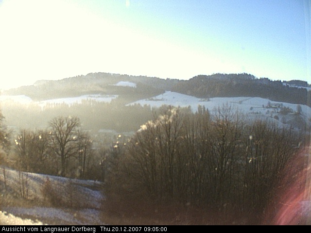 Webcam-Bild: Aussicht vom Dorfberg in Langnau 20071220-090500