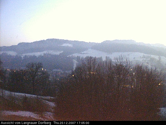 Webcam-Bild: Aussicht vom Dorfberg in Langnau 20071220-170500