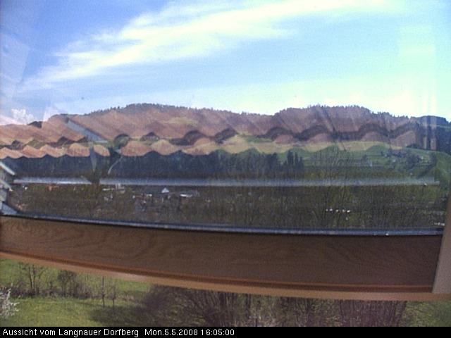Webcam-Bild: Aussicht vom Dorfberg in Langnau 20080505-160500