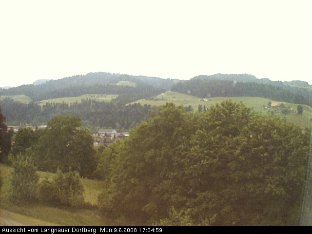 Webcam-Bild: Aussicht vom Dorfberg in Langnau 20080609-170500