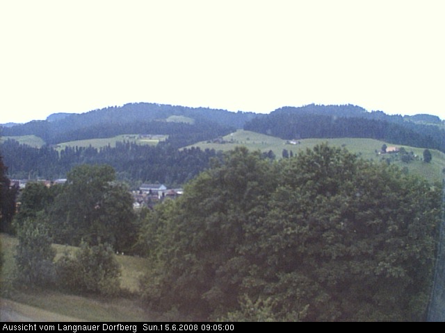 Webcam-Bild: Aussicht vom Dorfberg in Langnau 20080615-090500