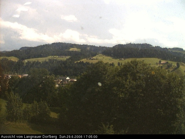 Webcam-Bild: Aussicht vom Dorfberg in Langnau 20080629-170500