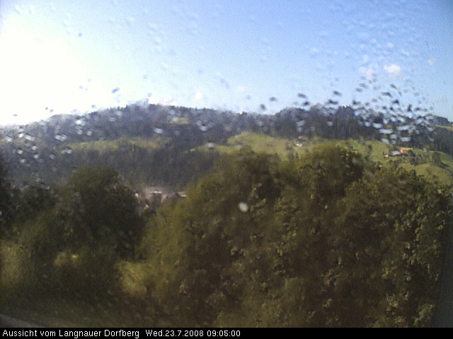 Webcam-Bild: Aussicht vom Dorfberg in Langnau 20080723-090500