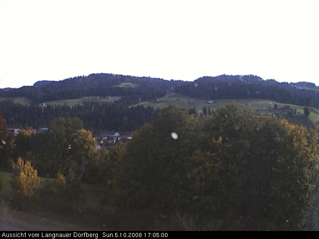 Webcam-Bild: Aussicht vom Dorfberg in Langnau 20081005-170500