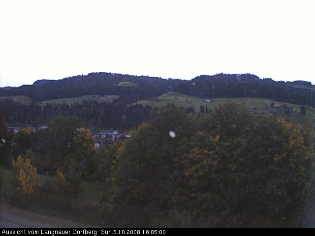 Webcam-Bild: Aussicht vom Dorfberg in Langnau 20081005-180500
