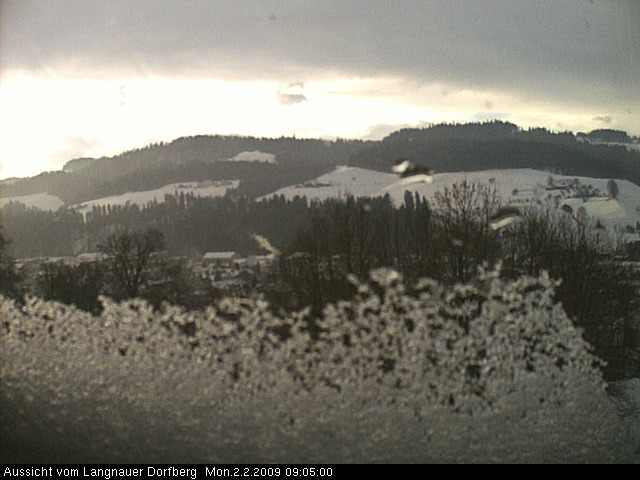 Webcam-Bild: Aussicht vom Dorfberg in Langnau 20090202-090500