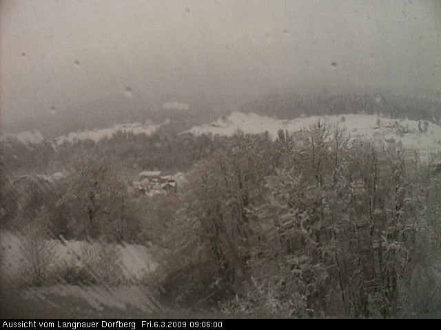 Webcam-Bild: Aussicht vom Dorfberg in Langnau 20090306-090500