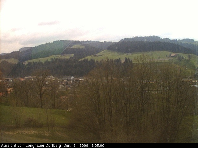 Webcam-Bild: Aussicht vom Dorfberg in Langnau 20090419-160500