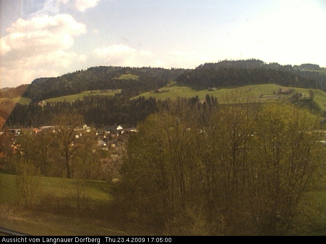 Webcam-Bild: Aussicht vom Dorfberg in Langnau 20090423-170500