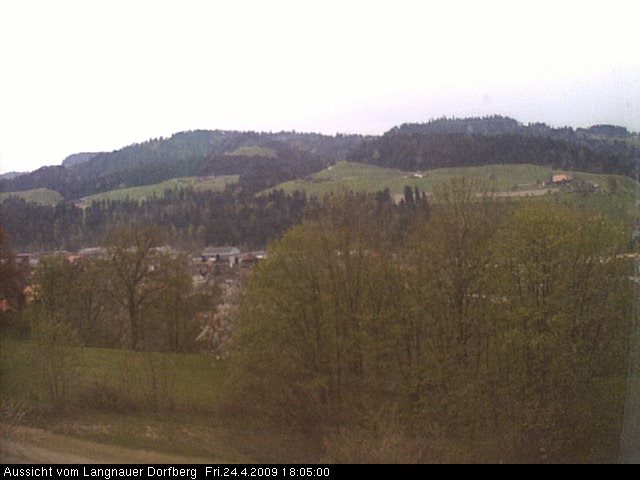 Webcam-Bild: Aussicht vom Dorfberg in Langnau 20090424-180500