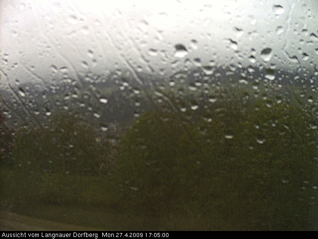 Webcam-Bild: Aussicht vom Dorfberg in Langnau 20090427-170500