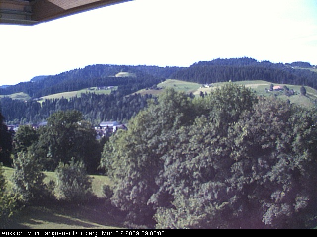 Webcam-Bild: Aussicht vom Dorfberg in Langnau 20090608-090500