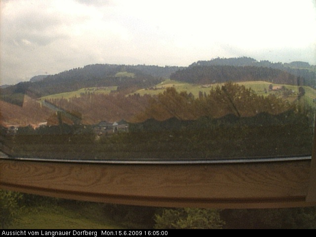 Webcam-Bild: Aussicht vom Dorfberg in Langnau 20090615-160500