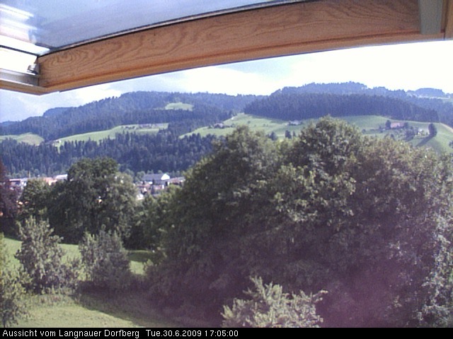 Webcam-Bild: Aussicht vom Dorfberg in Langnau 20090630-170500