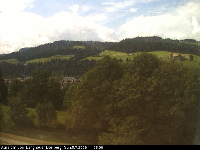 Webcam-Bild: Aussicht vom Dorfberg in Langnau 20090705-110500