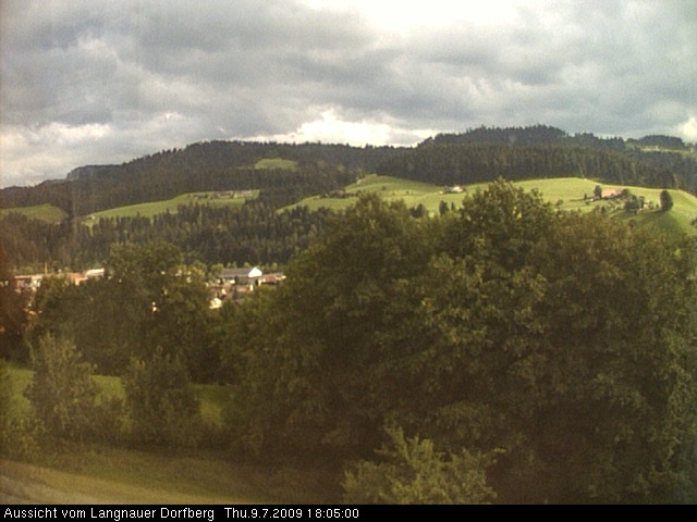 Webcam-Bild: Aussicht vom Dorfberg in Langnau 20090709-180500