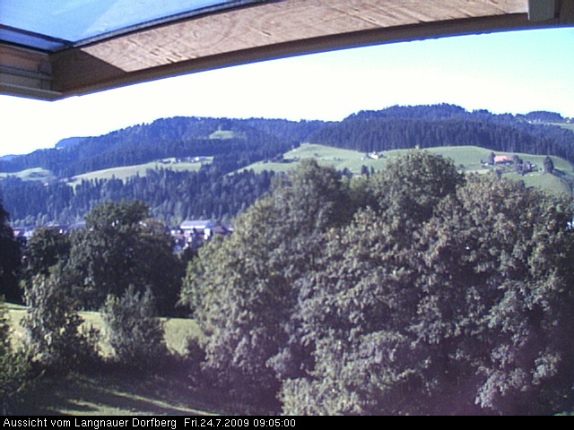 Webcam-Bild: Aussicht vom Dorfberg in Langnau 20090724-090500