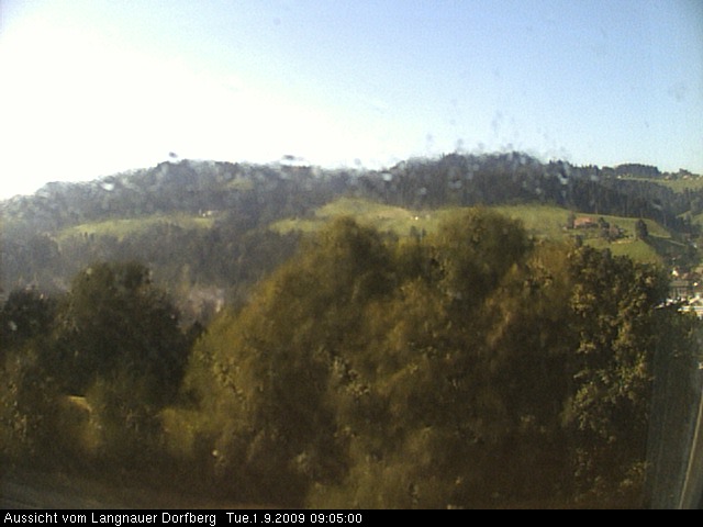 Webcam-Bild: Aussicht vom Dorfberg in Langnau 20090901-090500