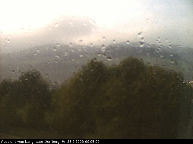 Webcam-Bild: Aussicht vom Dorfberg in Langnau 20090925-090500