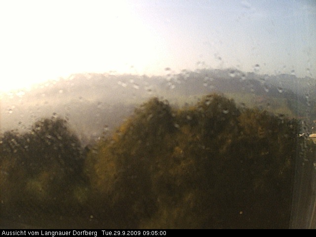 Webcam-Bild: Aussicht vom Dorfberg in Langnau 20090929-090500