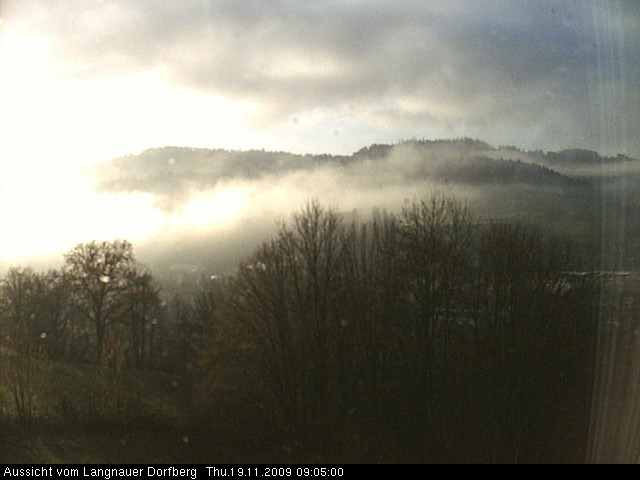 Webcam-Bild: Aussicht vom Dorfberg in Langnau 20091119-090500