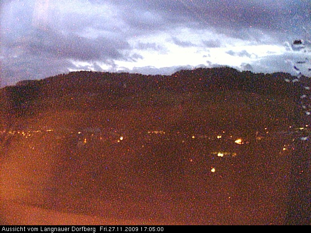 Webcam-Bild: Aussicht vom Dorfberg in Langnau 20091127-170500