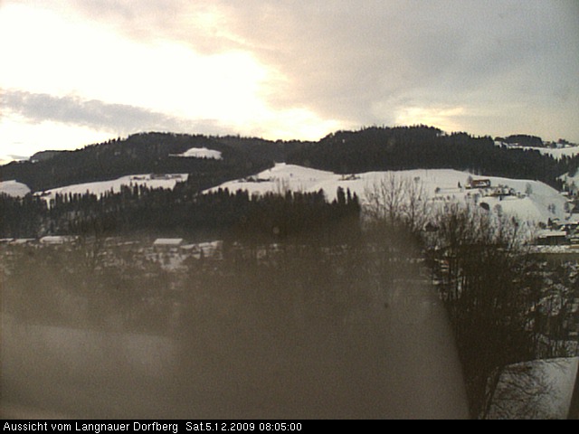 Webcam-Bild: Aussicht vom Dorfberg in Langnau 20091205-080500