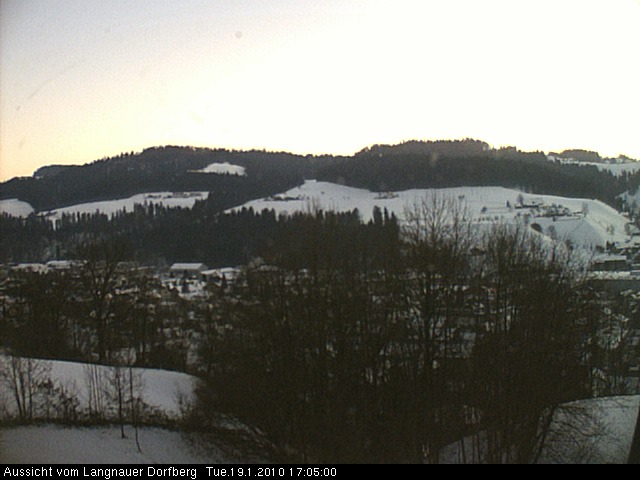 Webcam-Bild: Aussicht vom Dorfberg in Langnau 20100119-170500