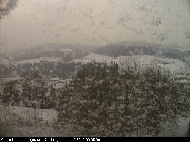 Webcam-Bild: Aussicht vom Dorfberg in Langnau 20100211-090500