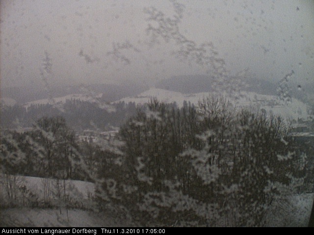 Webcam-Bild: Aussicht vom Dorfberg in Langnau 20100311-170500