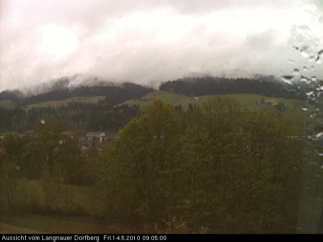 Webcam-Bild: Aussicht vom Dorfberg in Langnau 20100514-090500