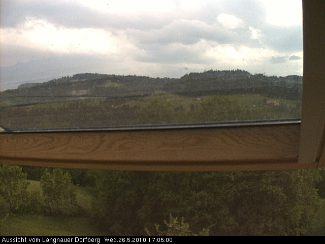 Webcam-Bild: Aussicht vom Dorfberg in Langnau 20100526-170500