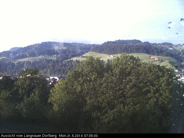 Webcam-Bild: Aussicht vom Dorfberg in Langnau 20100531-070500