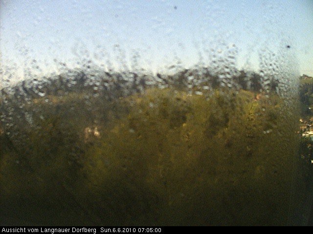 Webcam-Bild: Aussicht vom Dorfberg in Langnau 20100606-070500