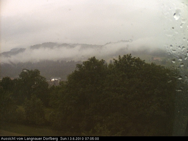 Webcam-Bild: Aussicht vom Dorfberg in Langnau 20100613-070500