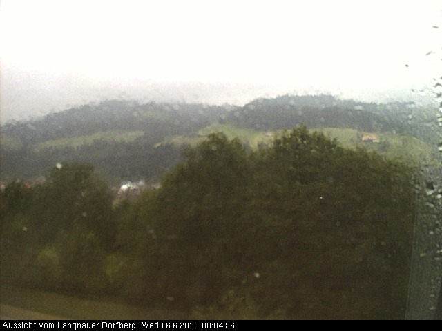 Webcam-Bild: Aussicht vom Dorfberg in Langnau 20100616-080500