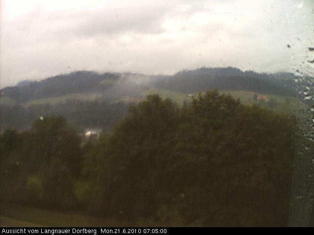 Webcam-Bild: Aussicht vom Dorfberg in Langnau 20100621-070500